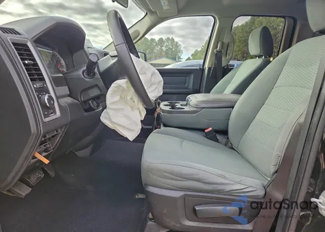 2018 Ram 1500 St z USA, uszkodzony, nr VIN 1C6RR7FT7JS290127